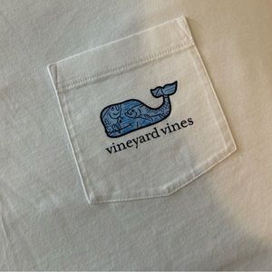 Men’s XL.Vineyard Vines Pocket Tee